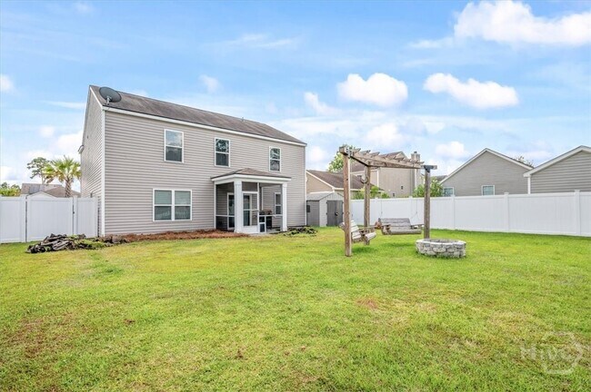 Building Photo - 4 Gardenia Dr
