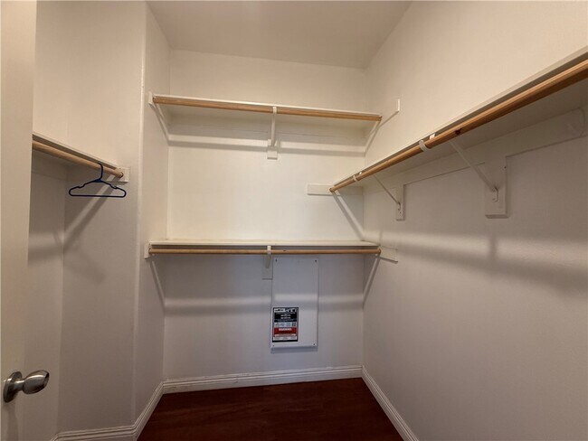 Building Photo - 11120 Legion Dr