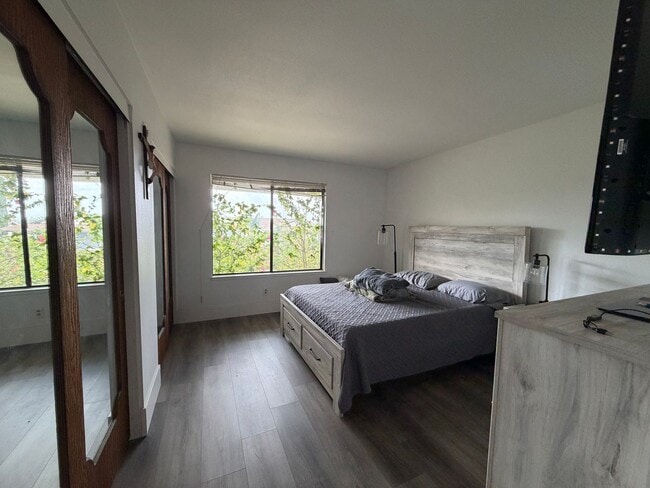 Building Photo - 3668 28th St E