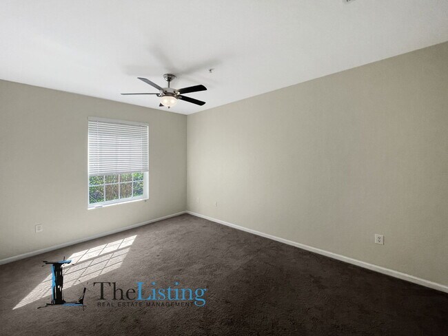 Building Photo - 8630 Buccilli Dr