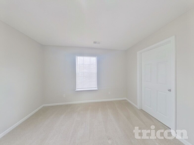 Building Photo - 176 Cottage Lake Way