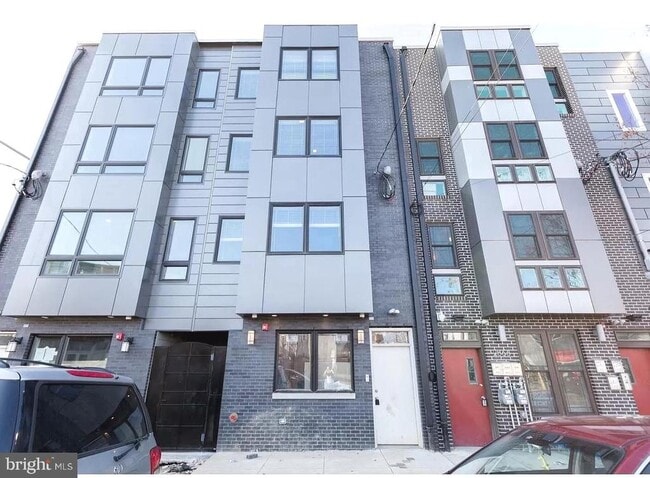 Building Photo - 2564 Frankford Ave