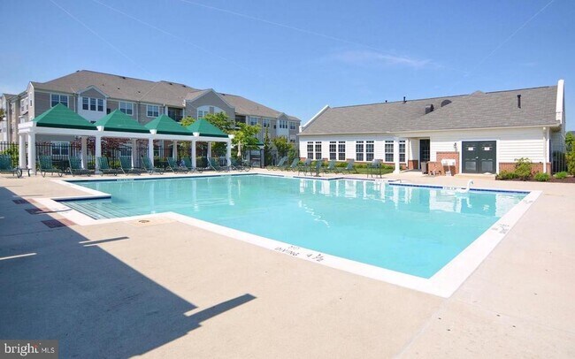 Building Photo - 8612 Fluttering Leaf Tr