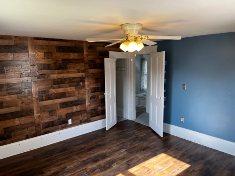 Building Photo - 900 Stilwell Ave