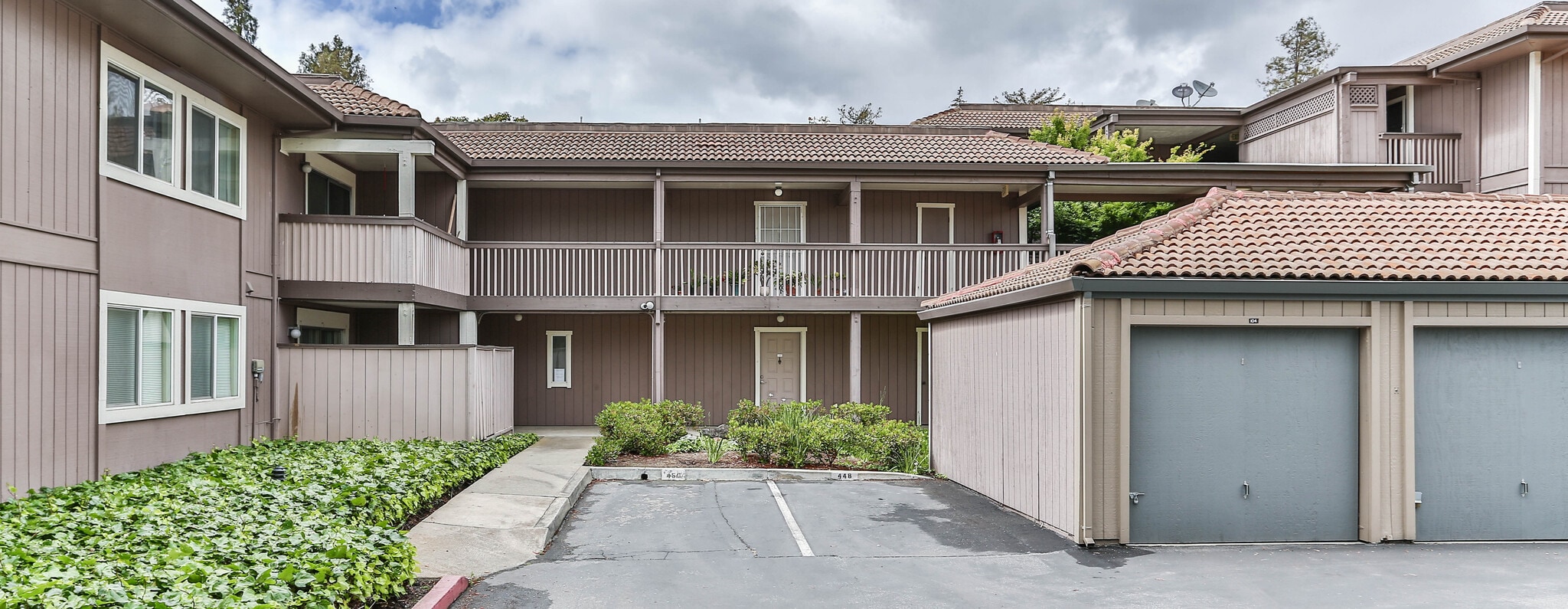 Parking in Front of Unit - 47112 Warm Springs Blvd