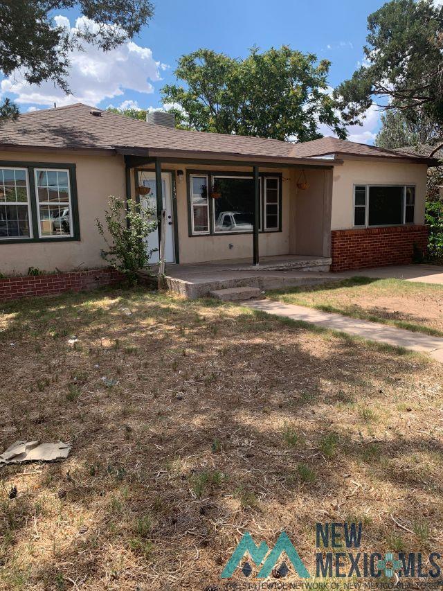 Primary Photo - 142 S Indio Ave