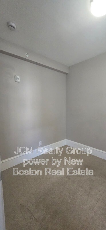 Building Photo - 66 Batchelder St