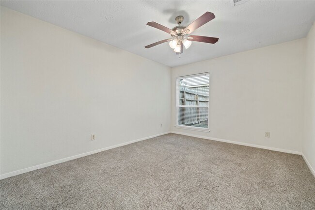 Building Photo - 12143 Stone W Dr