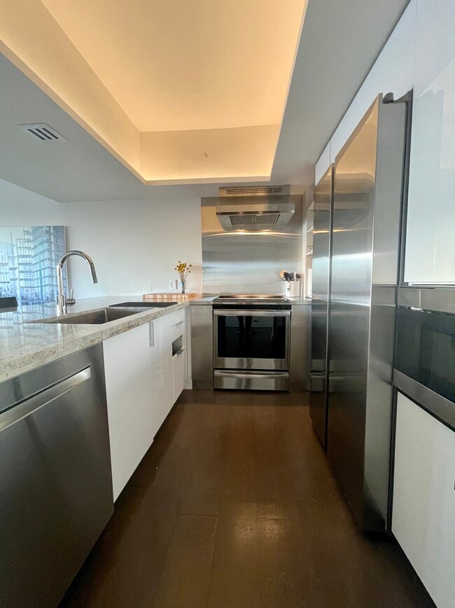 Kitchen with Microwave Drawer - 7135 Hollywood Blvd