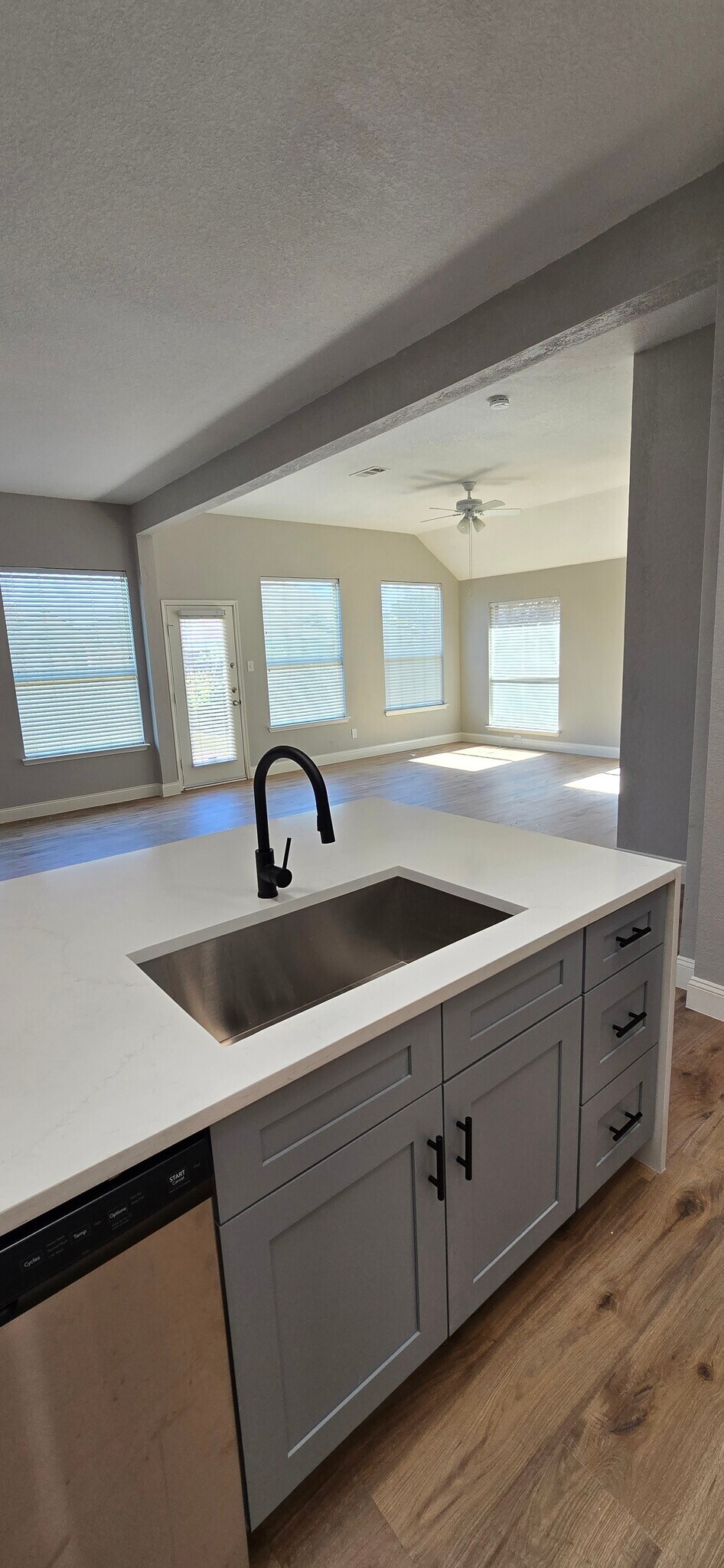 Building Photo - 10309 Fawn Meadow Ct