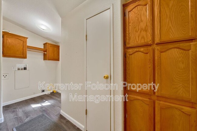 Building Photo - 2541 Deer Brush Ln