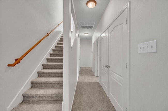 Building Photo - 2614 Shady Acres Ct
