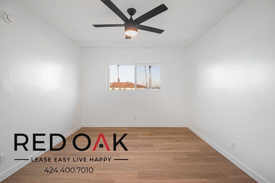 Building Photo - 1115 W 111th St