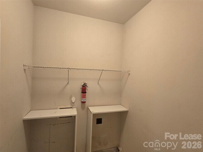 Building Photo - 2615 Merion Hills Ct