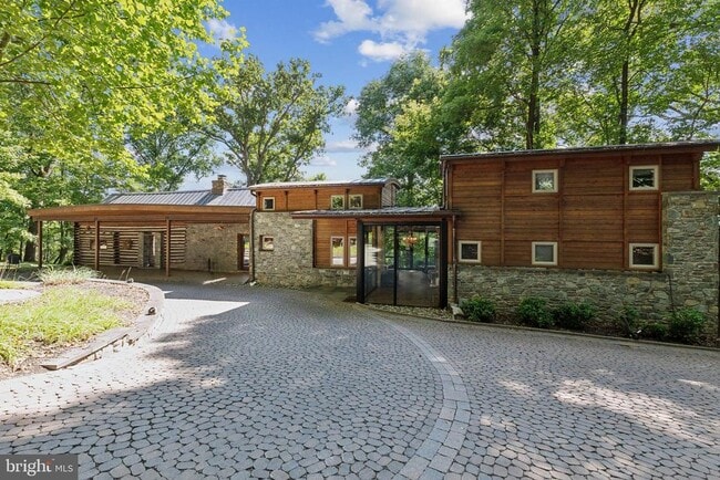 Primary Photo - 11540 Springridge Rd