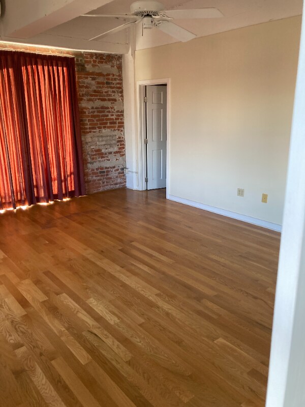 Building Photo - 432 E Rich St