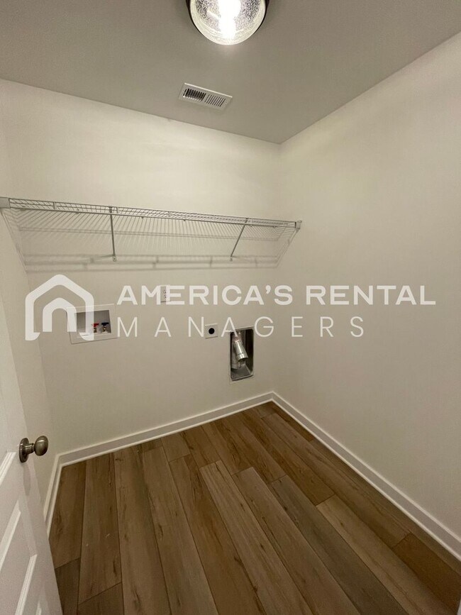 Building Photo - Home for Rent in Cullman, AL!! Available to View Now!!! SIGN A 13 MONTH LEASE BY 01/15/26 TO RECE...