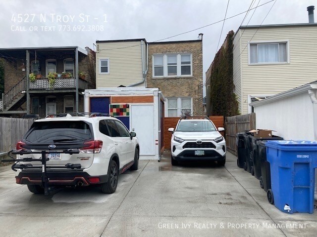 Building Photo - 4527 N Troy St