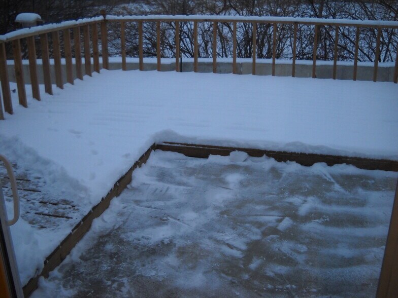 Building Photo - 3905 Chenango Pl