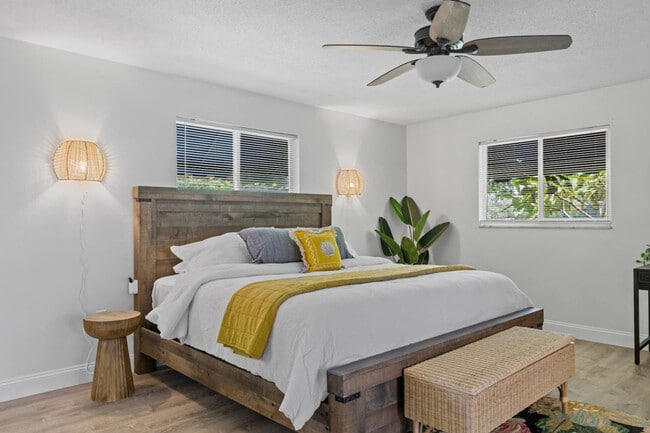 Building Photo - 460 Magellan Dr