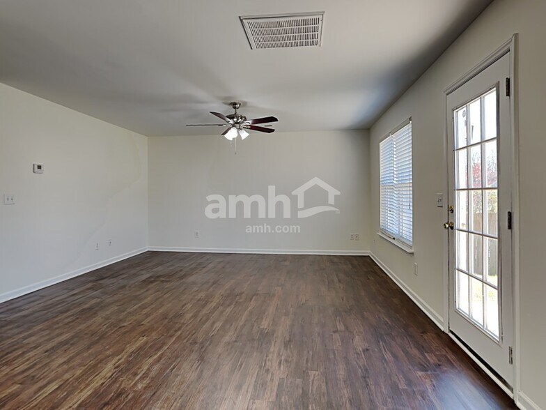 Building Photo - 2307 Sidney Porter Dr