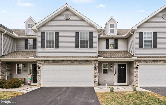 Building Photo - 90 Cortland Crossing