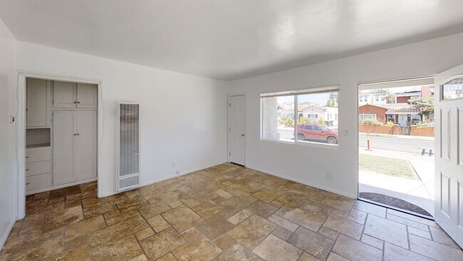 Building Photo - 4840 Art St