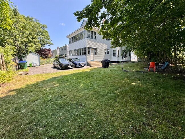 Building Photo - 89 Burget Ave