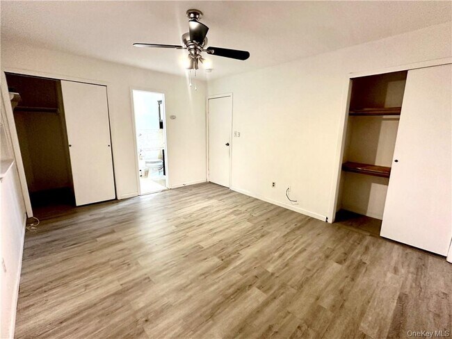 Building Photo - 376 Concord Ln