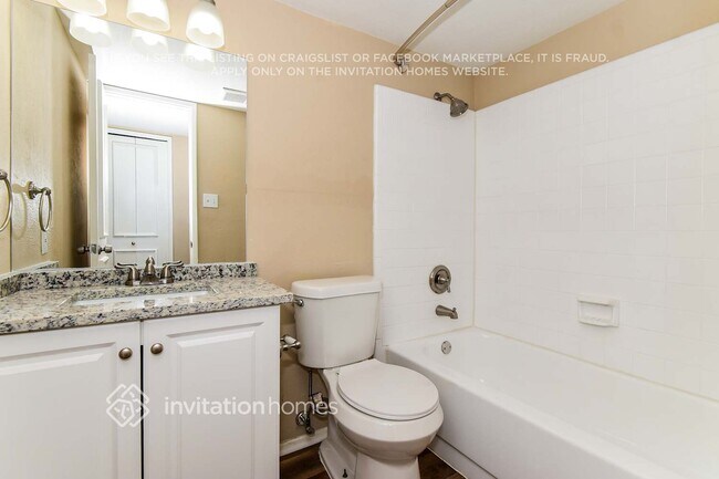 Building Photo - 8102 Kensington Dr