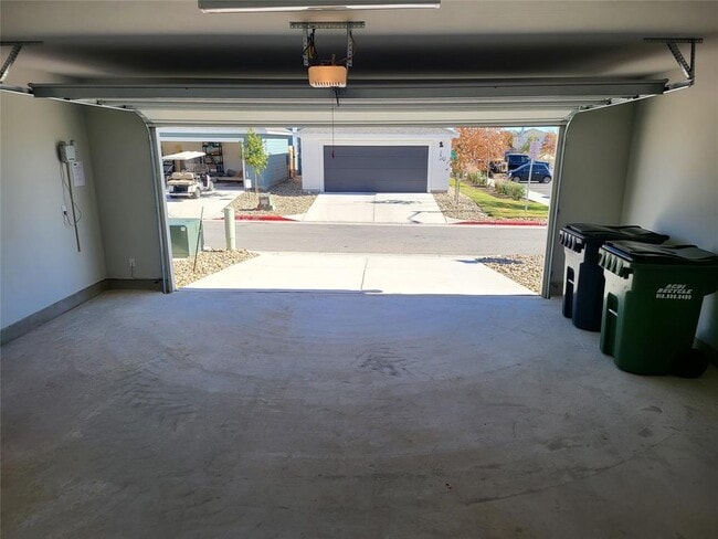 Building Photo - 345 Aqua Spgs Aly