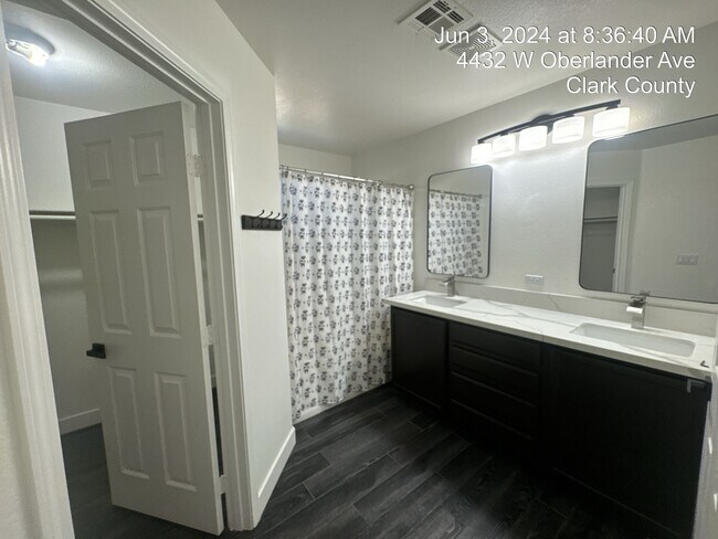 Building Photo - Upgraded 3 Bedroom Home in North Las Vegas...