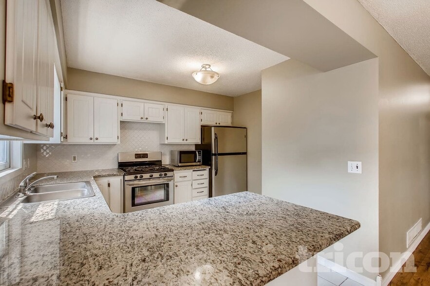 Building Photo - 8641 Emerson Ave N