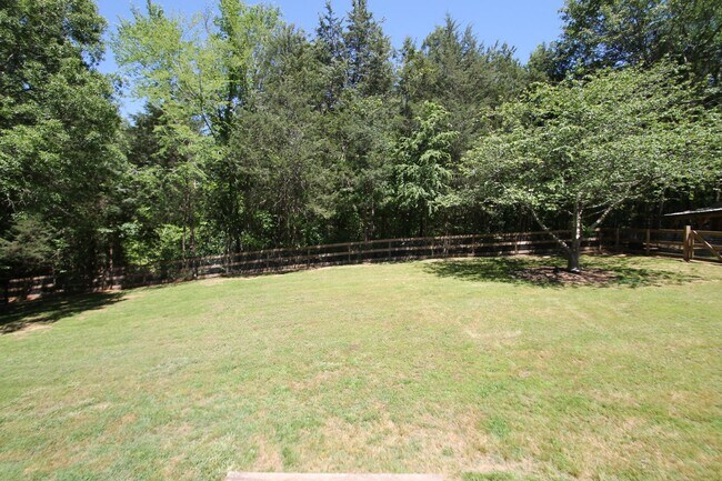 Building Photo - Exclusively Offered by Muse Realty Rentals, LLC