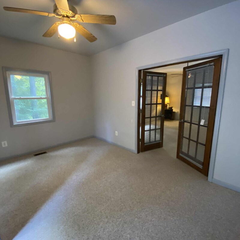 Building Photo - 1045 Stonewood Dr