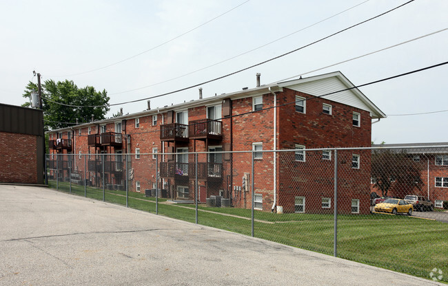 Building Photo - Steeplechase Apartments