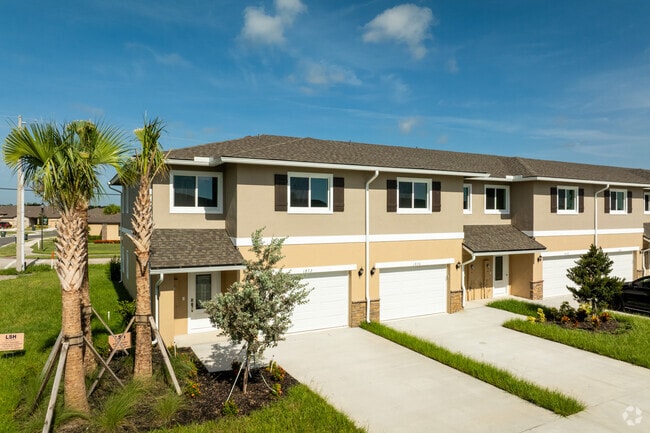 Building Photo - The Grove at Celebration Pointe