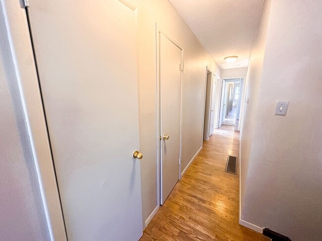 Building Photo - 8415 E 34th St