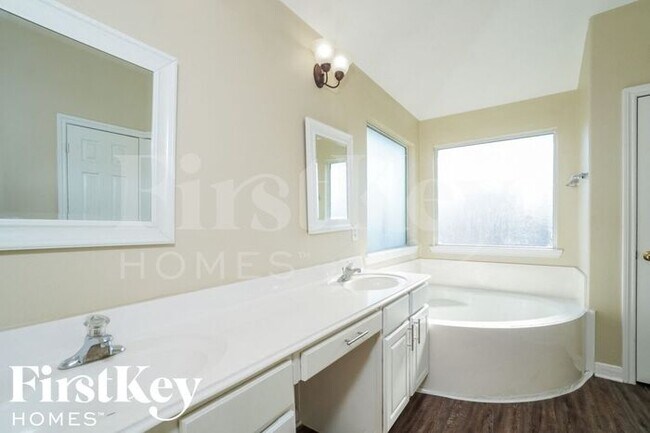 Building Photo - 20114 Fort Stanton Dr