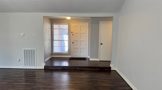 Building Photo - 5818 Culross Cl