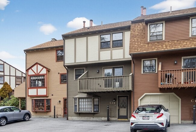 Building Photo - A 11 Scotty Hollow Dr