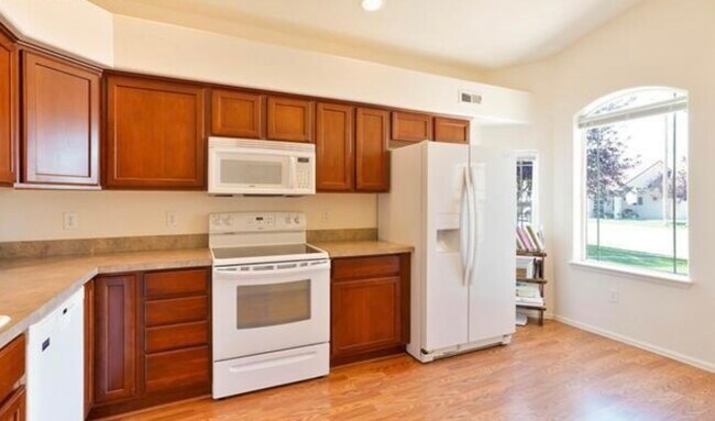 Building Photo - 1036 Willowcrest Dr