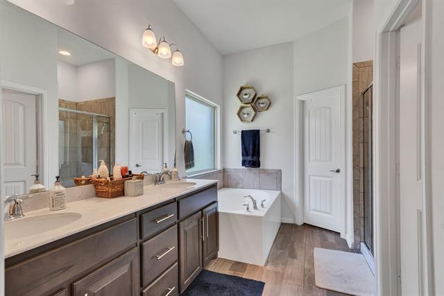 Building Photo - 12821 Coast Wy