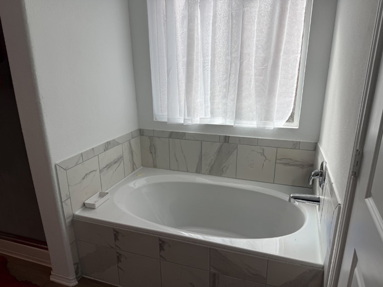 Building Photo - 404 Golden Grove Pkwy