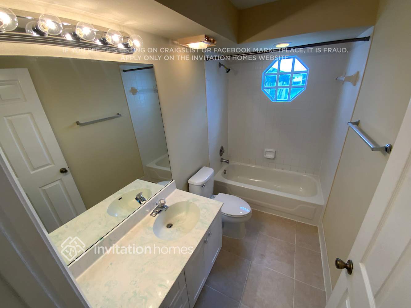 Building Photo - 9648 Tavernier Dr