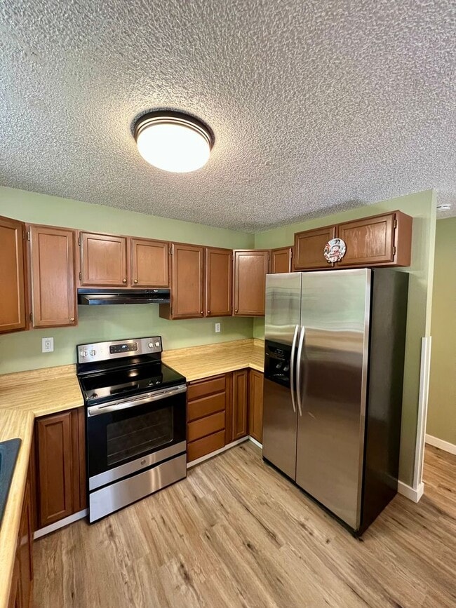 Building Photo - Home for rent in North Pole / 1-Car Garage...