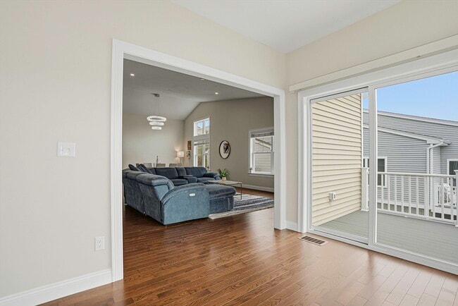 Building Photo - 52 Logan's Run