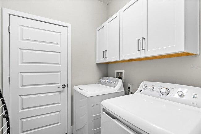Building Photo - 9890 Red Bay Lp