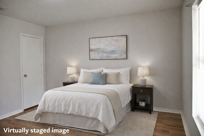 Building Photo - 1106 Mossy Branch St