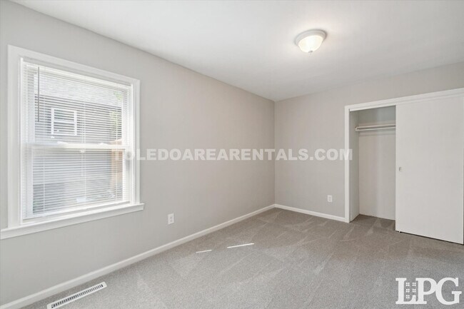 Building Photo - 6138 Whiteford Center Rd